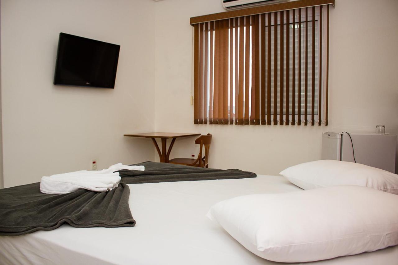 Hotel Garrafao - Rua Principal De โบยตูวา ภายนอก รูปภาพ