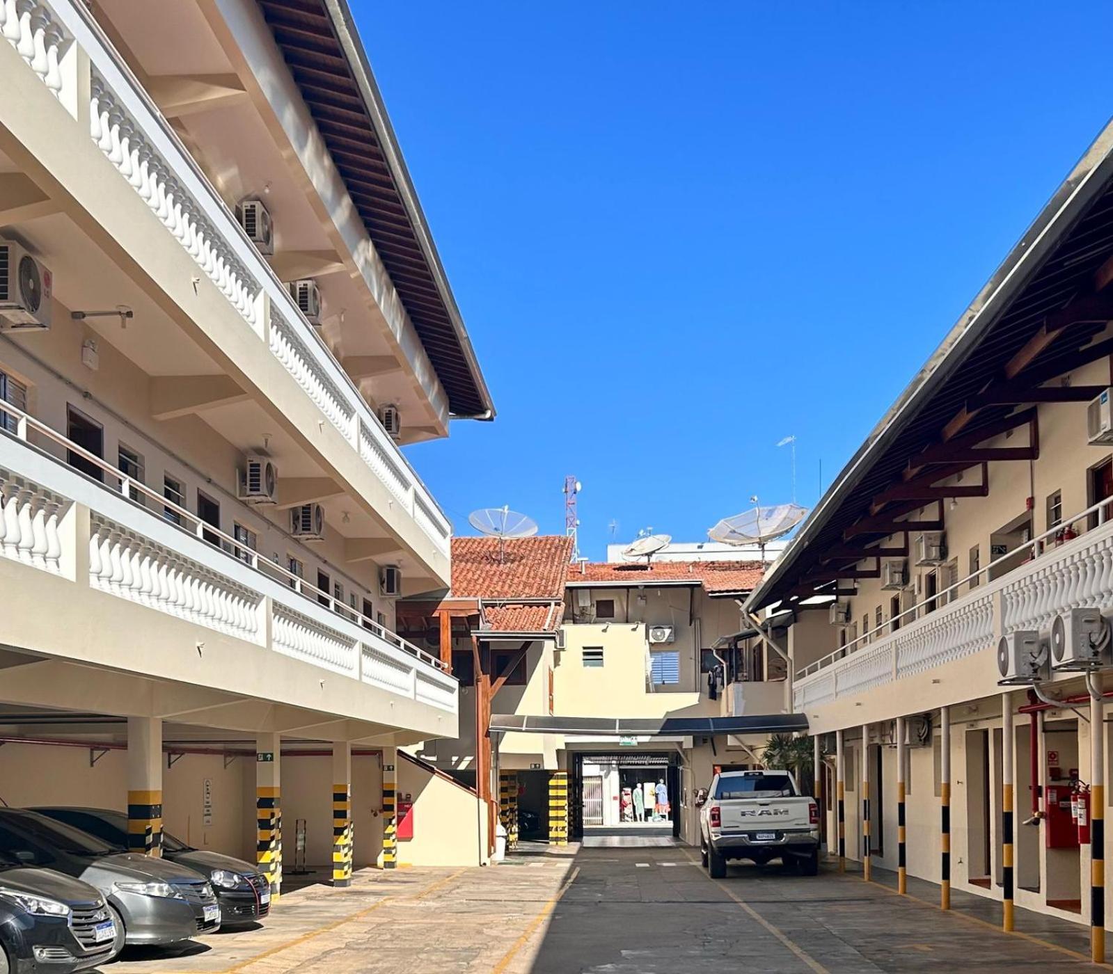 Hotel Garrafao - Rua Principal De โบยตูวา ภายนอก รูปภาพ